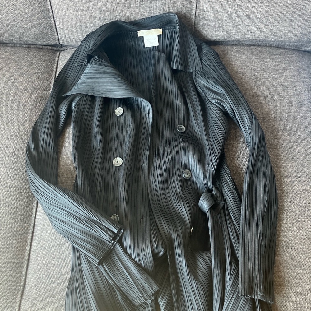 Issey Miyake 
Black Women's jacket
